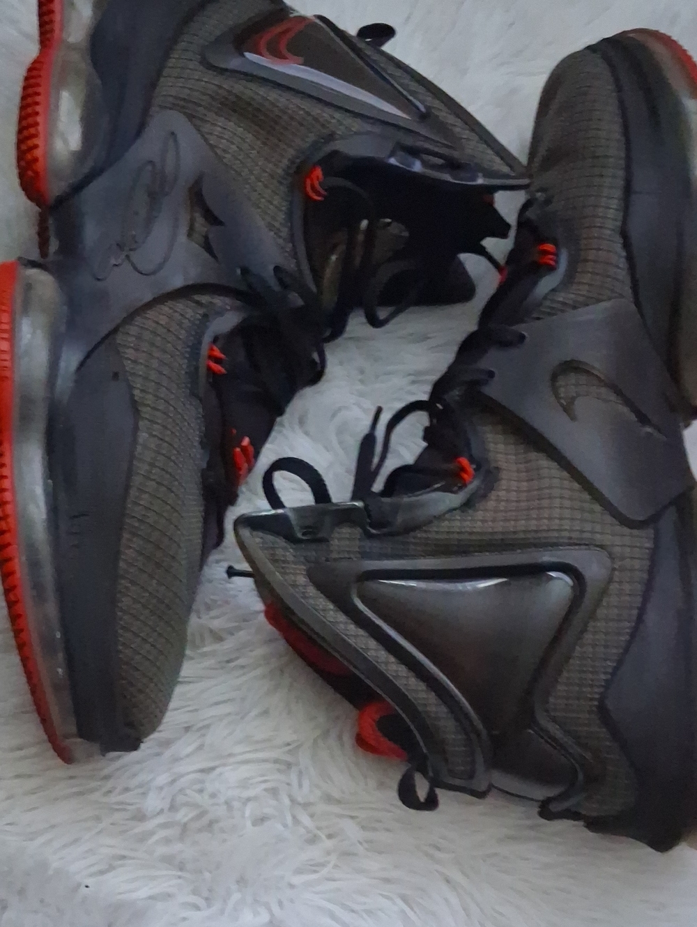 Nike Lebrons 19 Men’s Athletic Basketball Shoes